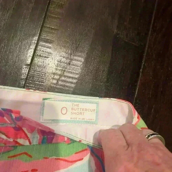 Lilly Pulitzer Buttercup Shorts "In The Vias"   Size 0 Scalloped Edge - Picture 3 of 4